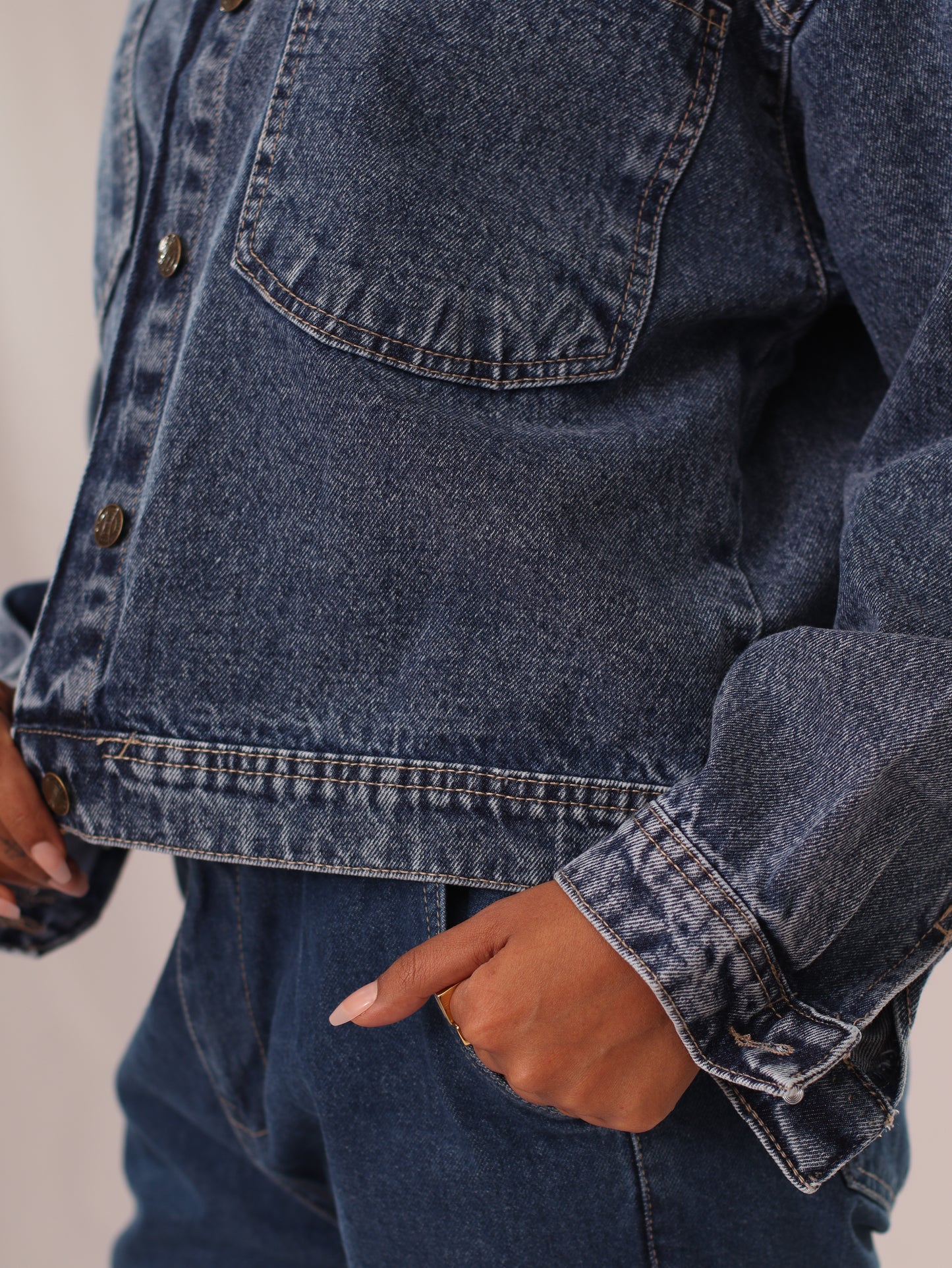 Canvas's Denim Jacket High-Waist