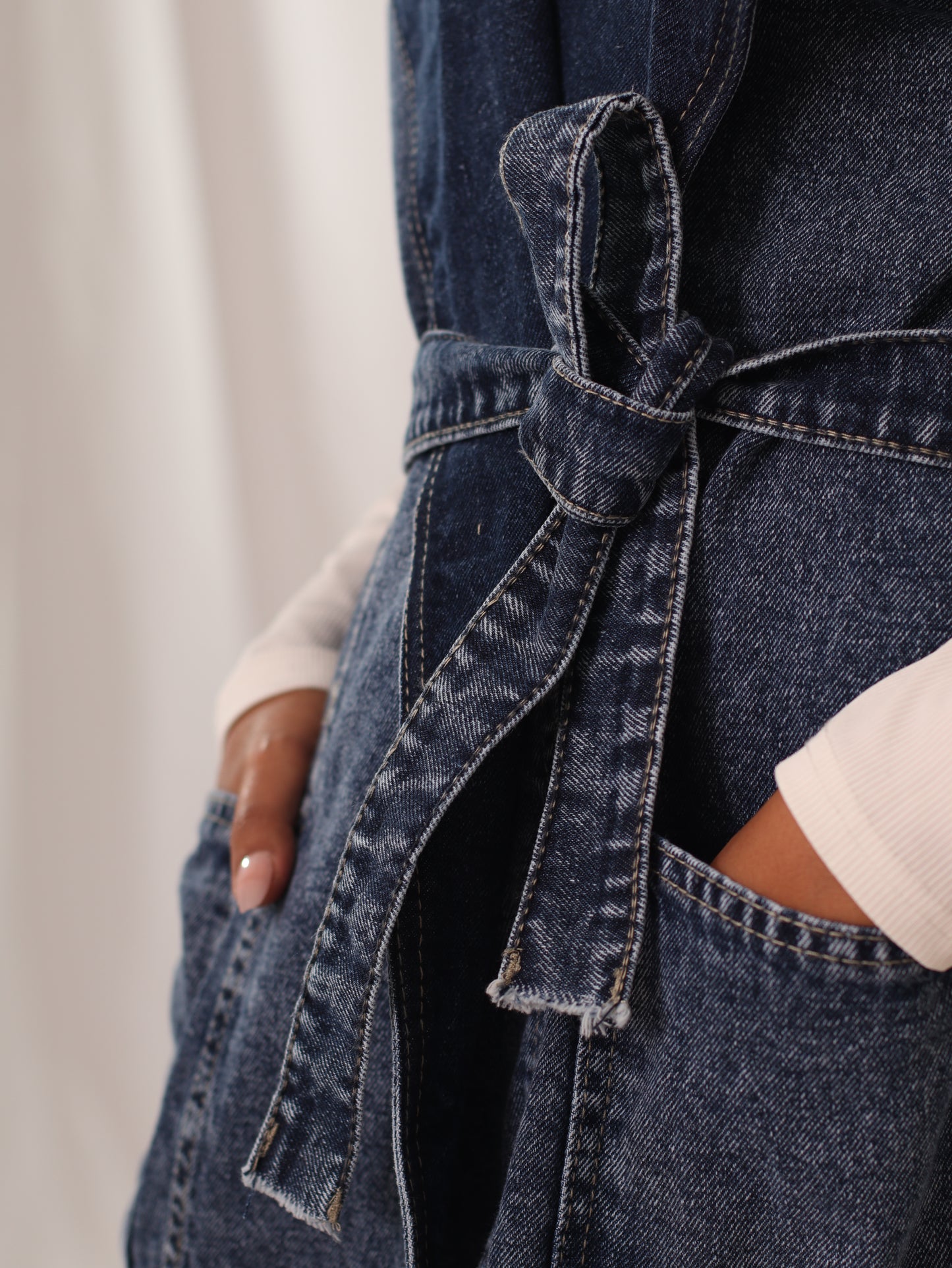 Canvas's No Sleeve Denim Jacket